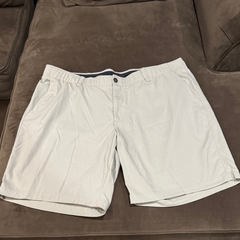 Under Armour Men's Light Tan Flat Front Shorts
